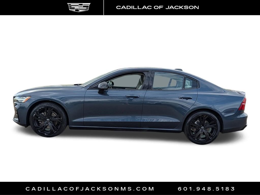 Used 2024 Volvo S60 B5 Core image 8