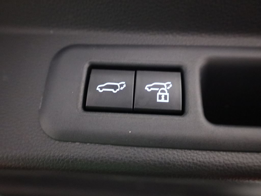 Used 2024 Toyota Sequoia Capstone AWD/4WD image 78