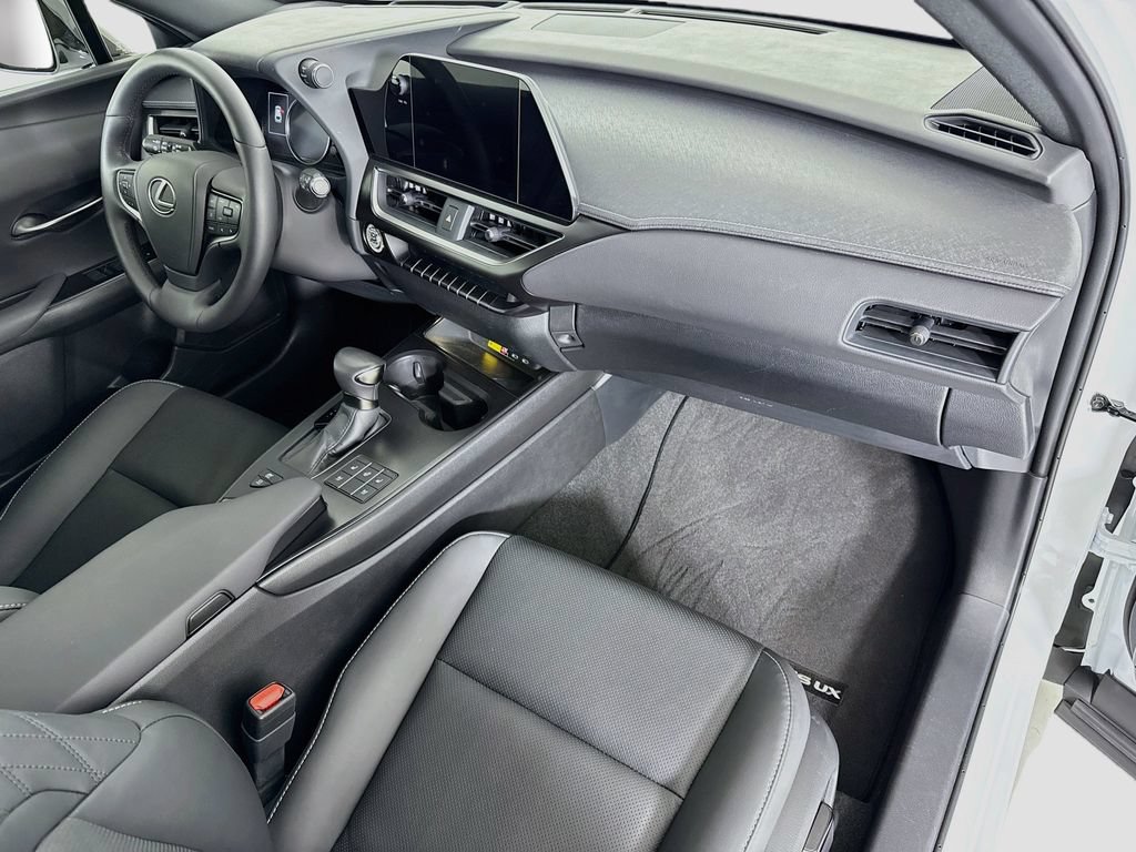 Used 2024 Lexus UX 250h F Sport FWD image 17