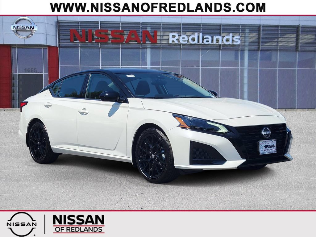 New 2026 Nissan Altima 2.5 SR w/ SR Midnight Edition Package