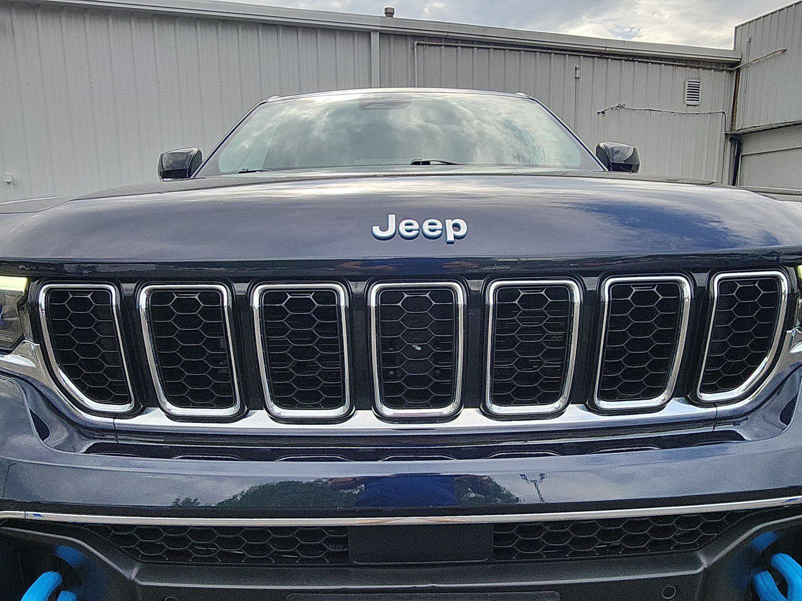 Used 2022 Jeep Grand Cherokee Overland image 14