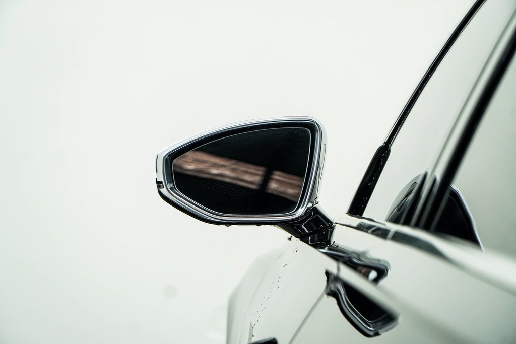 Used 2022 Audi S8 image 14