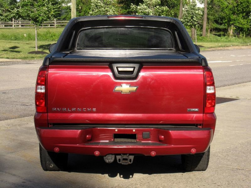 Used 2007 Chevrolet Avalanche LT w/ LT Preferred Equipment Group AWD/4WD image 14