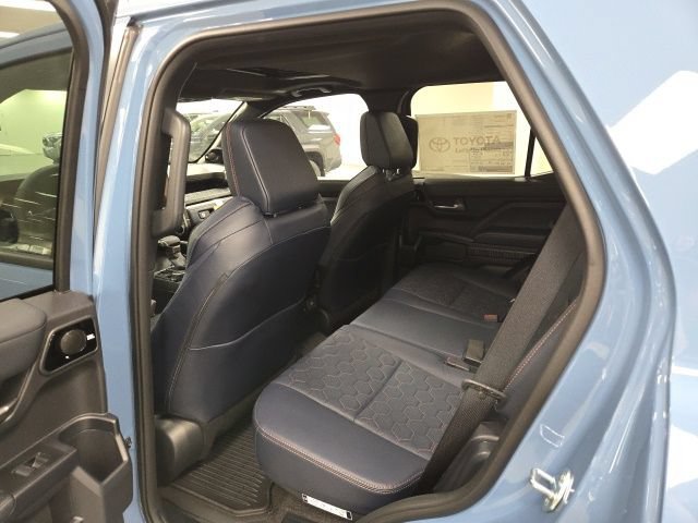 New 2026 Toyota 4Runner Platinum AWD/4WD image 17