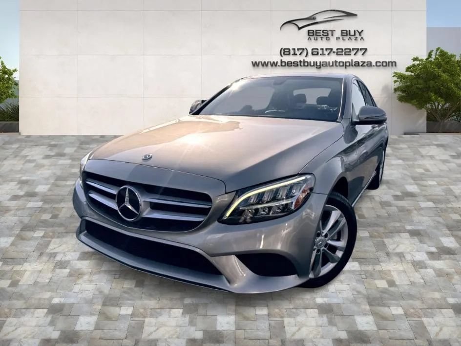 Used 2019 Mercedes-Benz C 300 4MATIC Sedan image 3