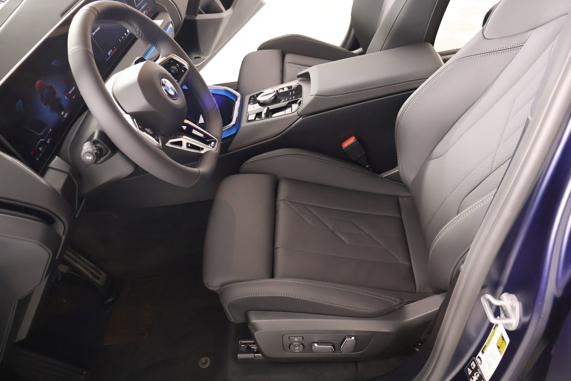 New 2026 BMW X3 xDrive30 w/ Premium Package AWD/4WD image 11