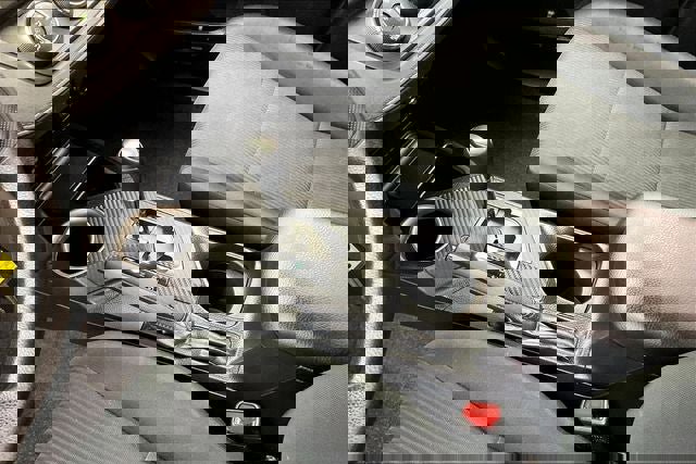 Used 2015 Toyota RAV4 LE AWD/4WD image 15