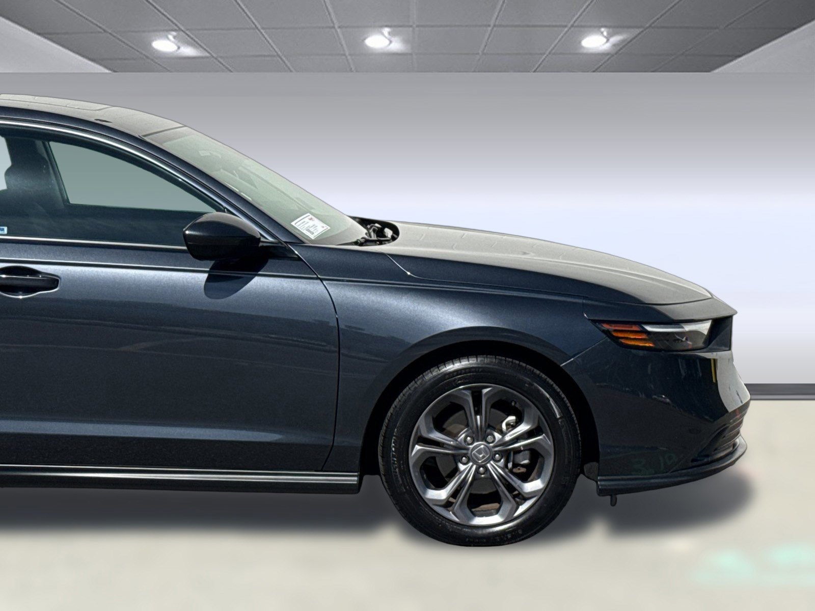 Certified 2023 Honda Accord EX image 33