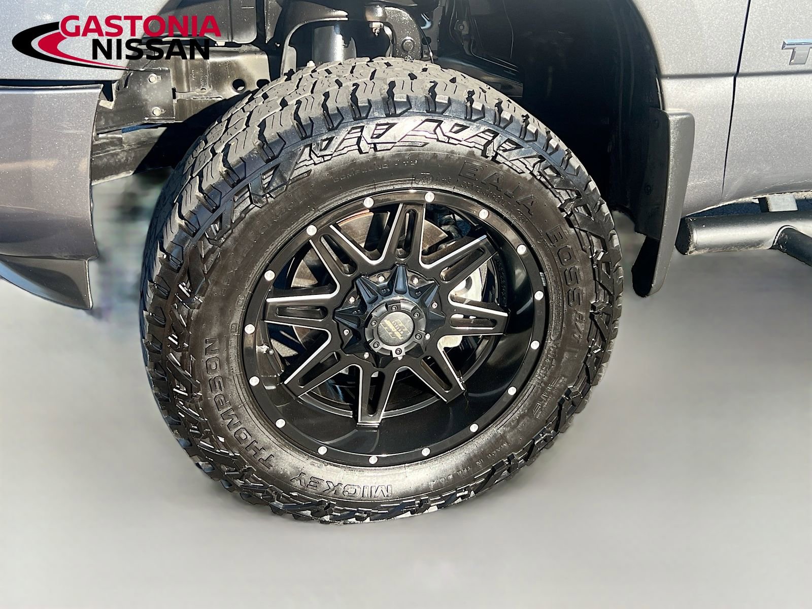 Used 2021 Nissan Titan SV w/ SV Convenience Package image 41