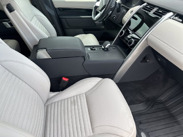 Used 2020 Land Rover Range Rover Sport HST AWD/4WD image 2