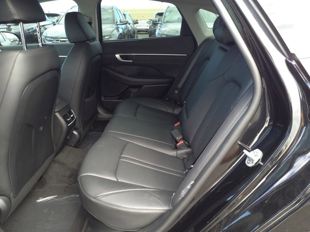 New 2025 Hyundai Sonata Limited image 8