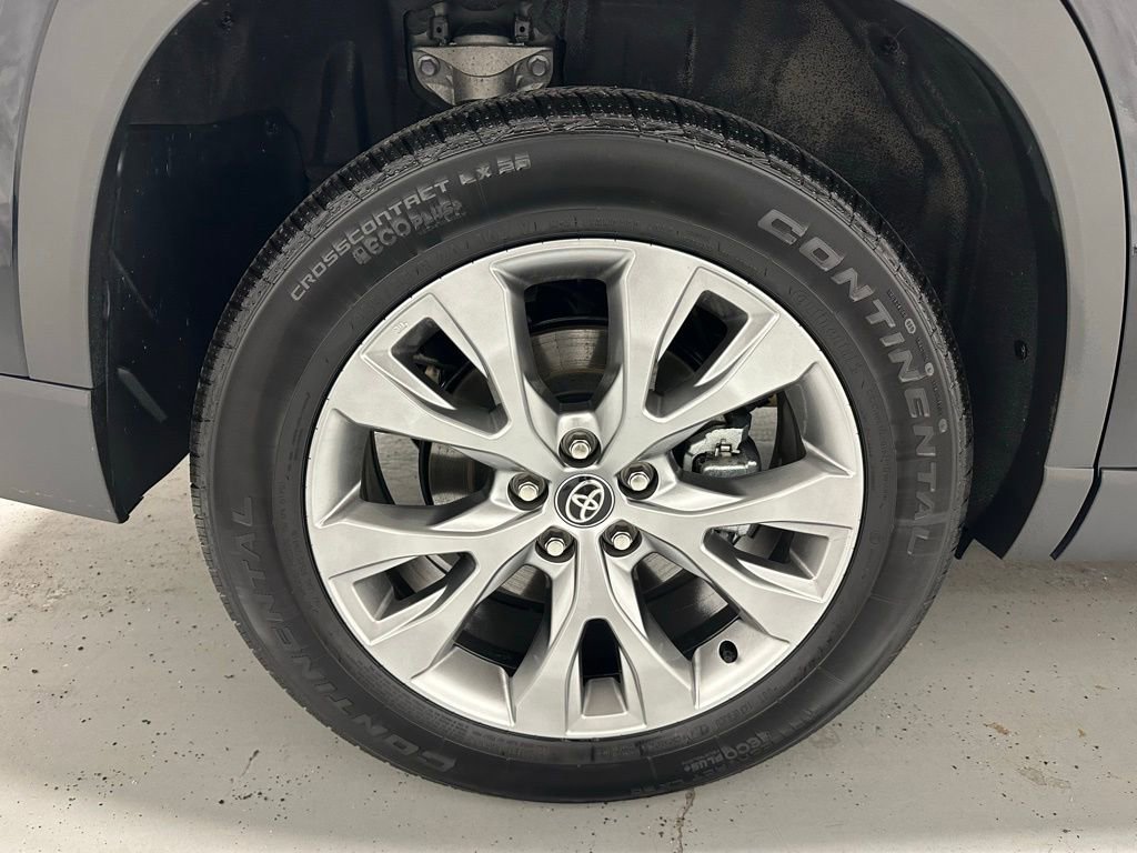 Used 2025 Toyota Grand Highlander AWD image 70