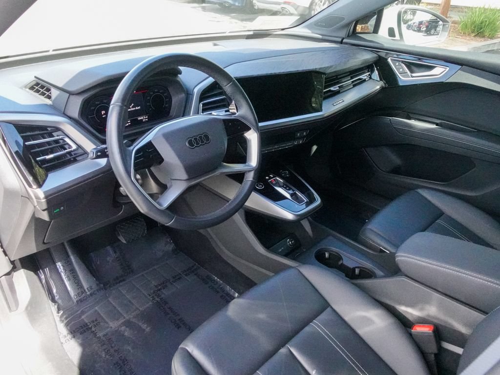 Used 2023 Audi Q4 e-tron Premium Plus w/ Premium Plus AWD/4WD image 9