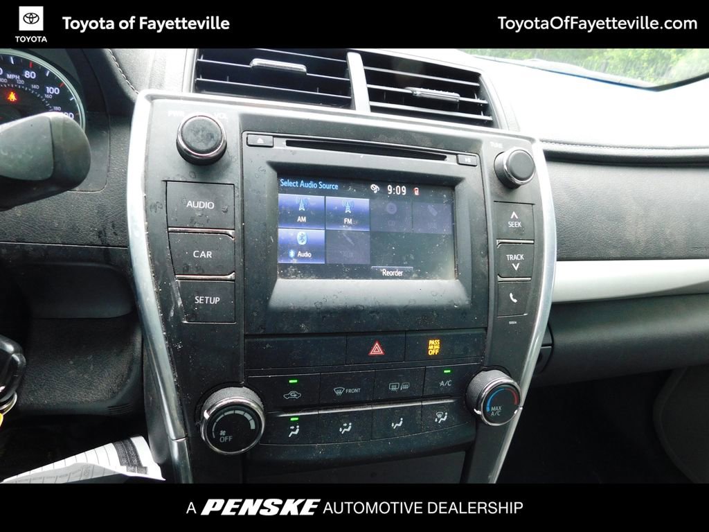 Used 2017 Toyota Camry SE FWD image 9