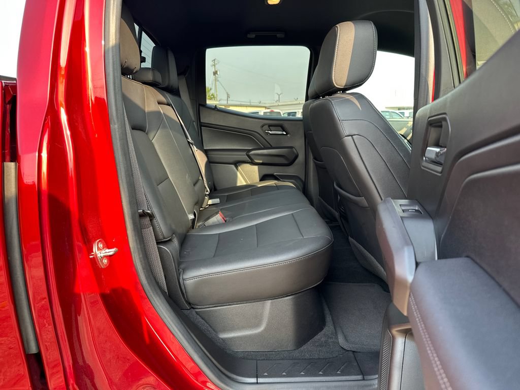 Used 2023 Chevrolet Colorado LT w/ LT Convenience Package III RWD image 16