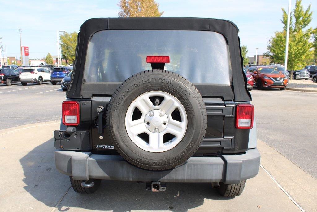 Used 2016 Jeep Wrangler Unlimited Sport w/ Max Tow Package image 8
