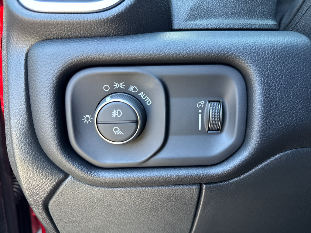 New 2026 RAM 2500 Big Horn AWD/4WD image 28