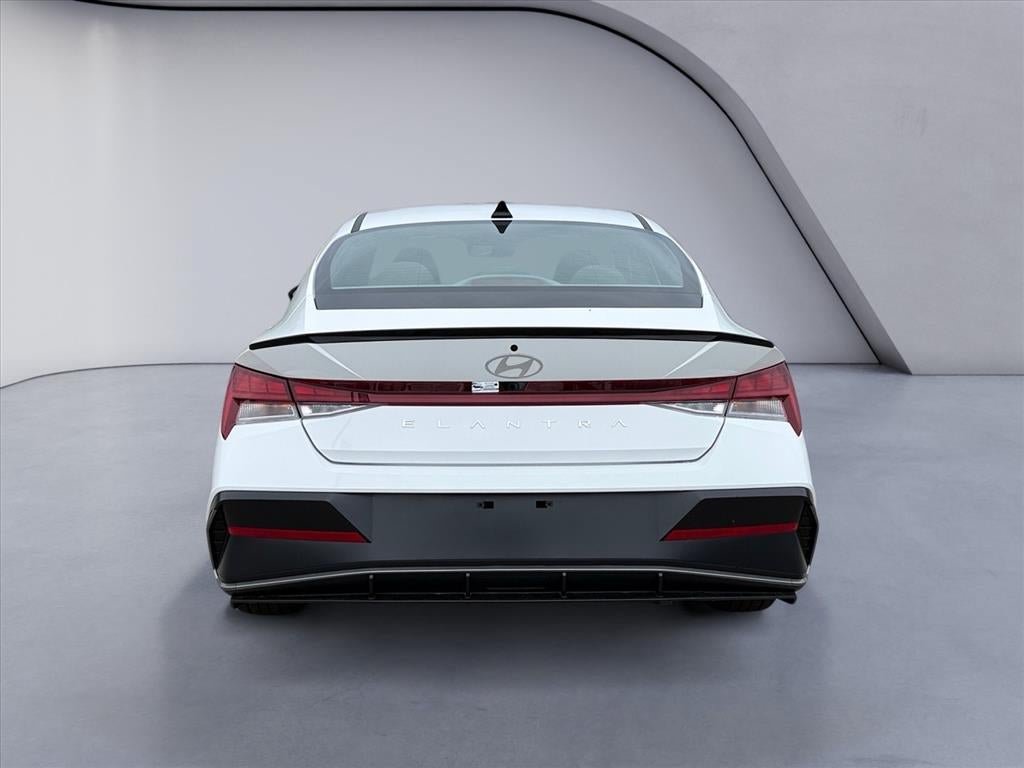 New 2026 Hyundai Elantra SEL Sport FWD image 4
