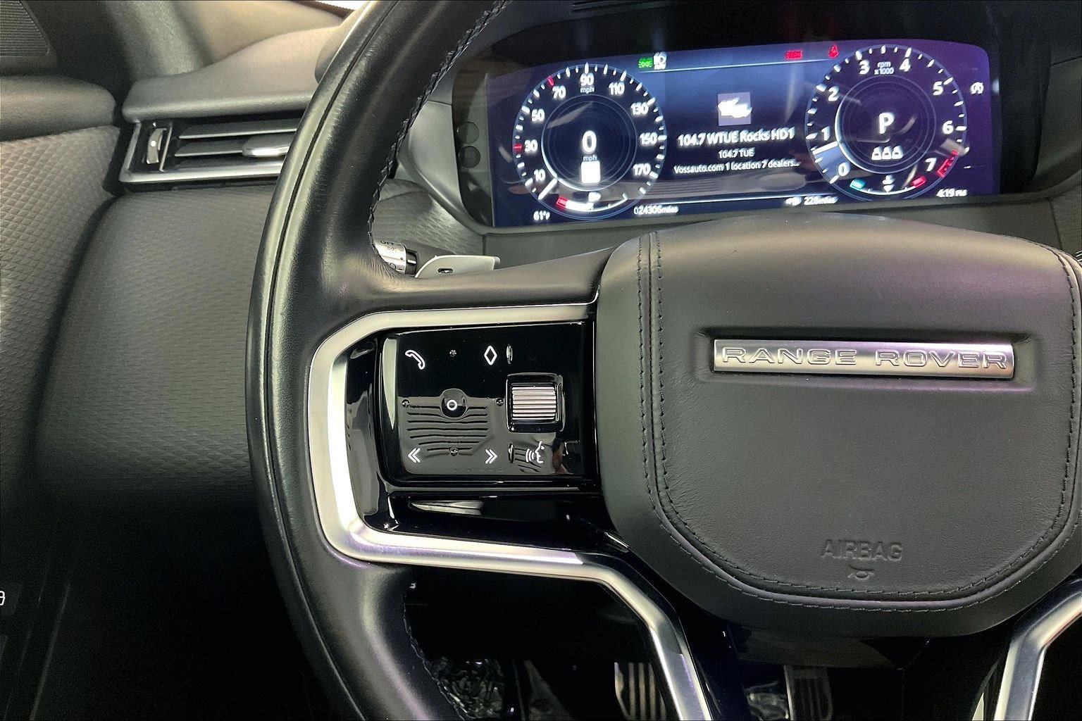 Used 2021 Land Rover Range Rover Velar R-Dynamic S image 11