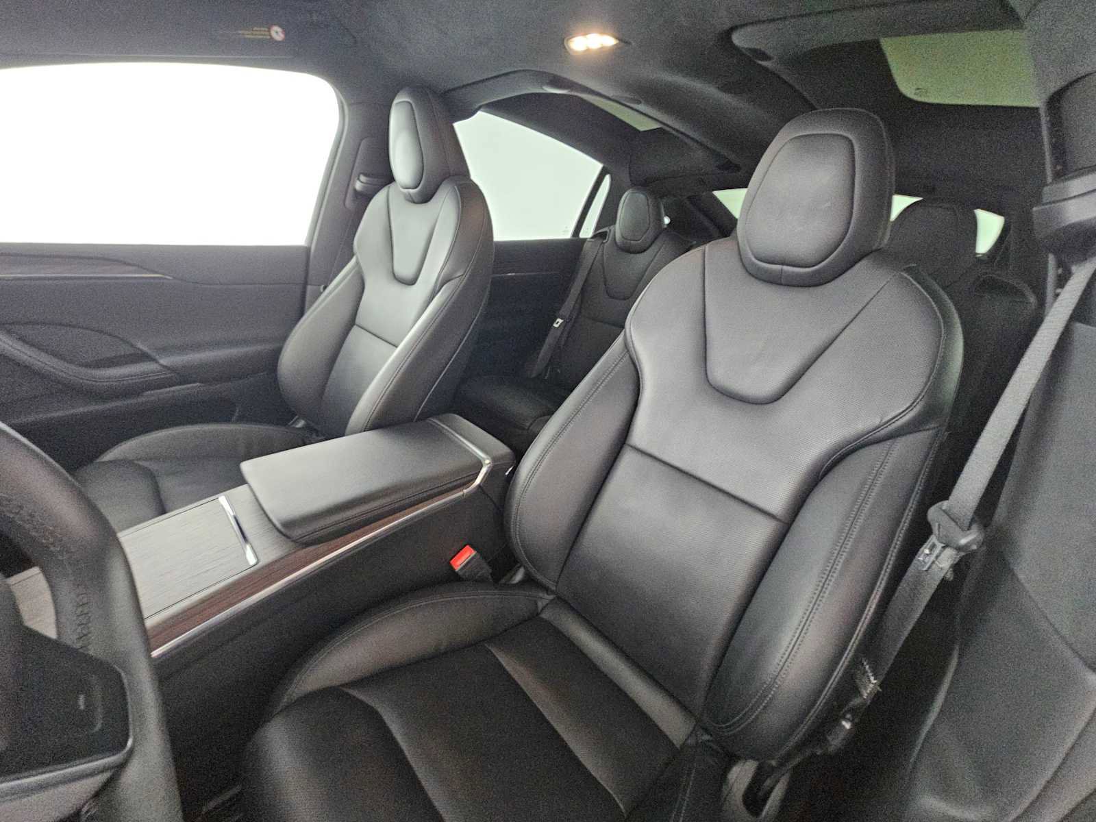 Used 2022 Tesla Model X image 22