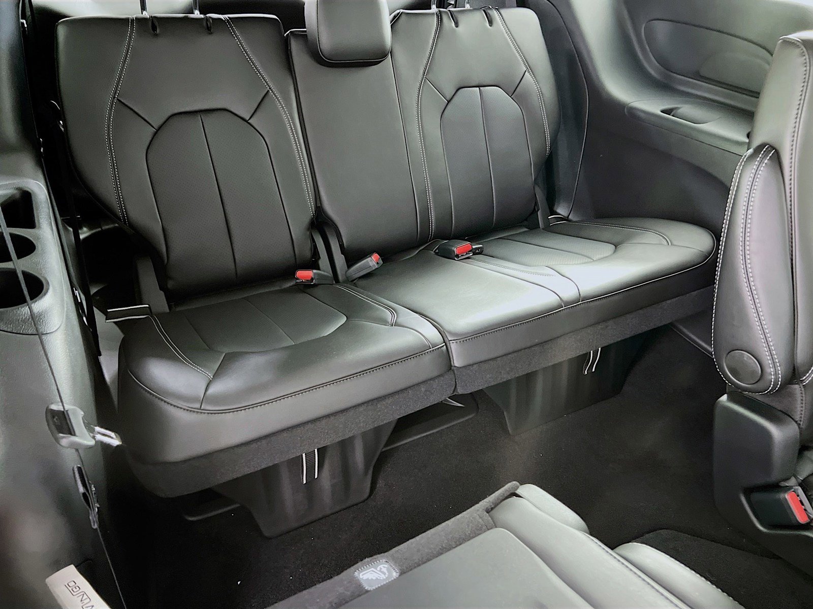 New 2026 Chrysler Pacifica Select FWD image 24