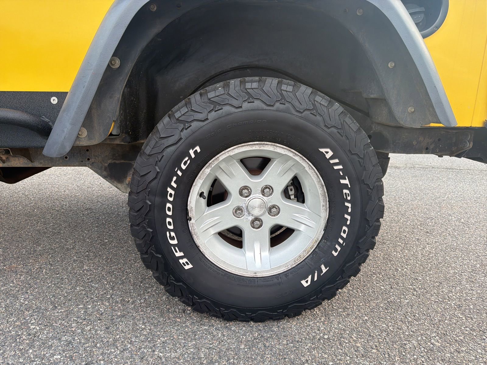 Used 2004 Jeep Wrangler Unlimited image 11