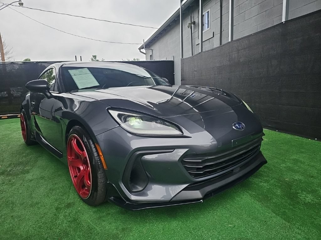 Used 2022 Subaru BRZ Limited RWD image 1
