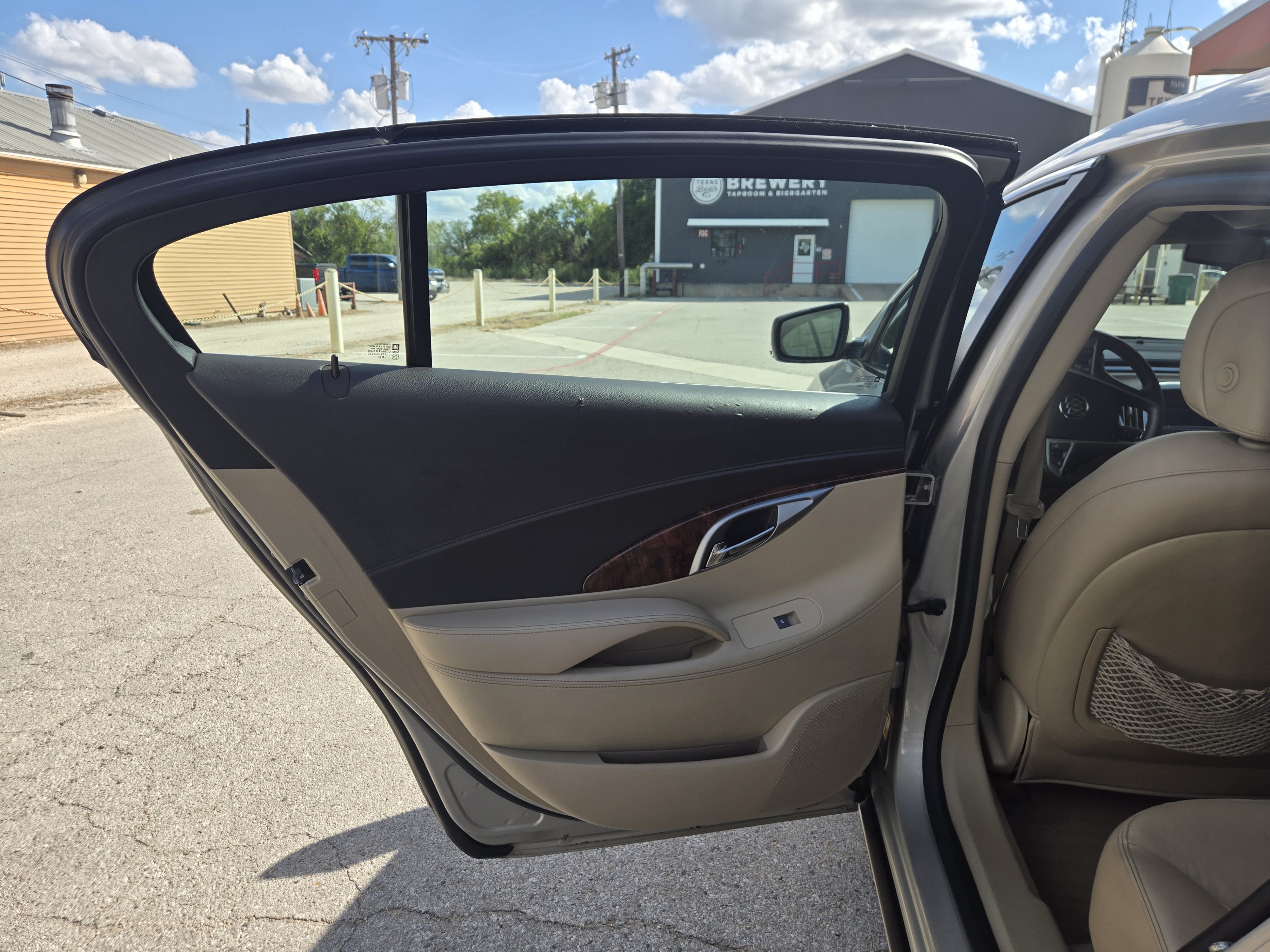 Used 2010 Buick LaCrosse CXL FWD image 6
