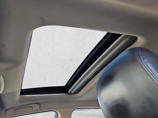 Used 2015 Nissan Altima 2.5 SL w/ Technology Package image 16