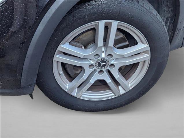 Used 2023 Mercedes-Benz GLB 250 image 3