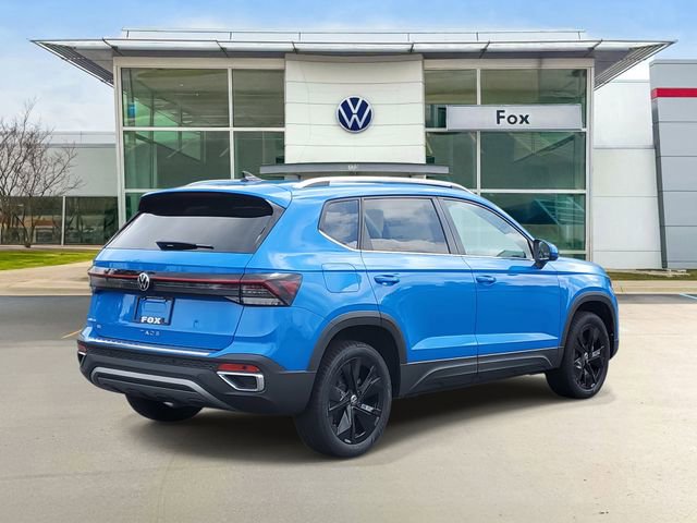 New 2025 Volkswagen Taos SE image 4