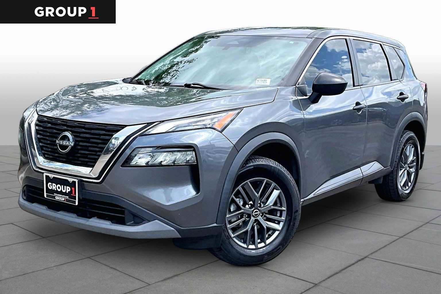 Used 2022 Nissan Rogue S image 1
