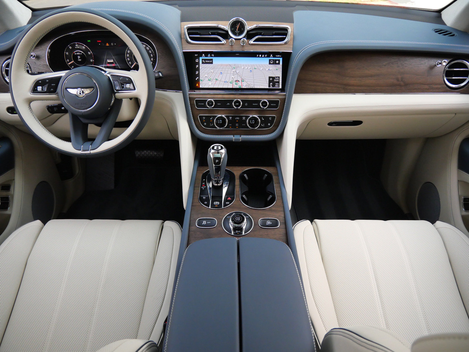 New 2026 Bentley Bentayga AWD/4WD image 4