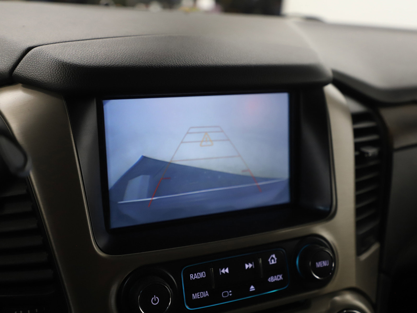 Used 2018 GMC Yukon Denali image 26