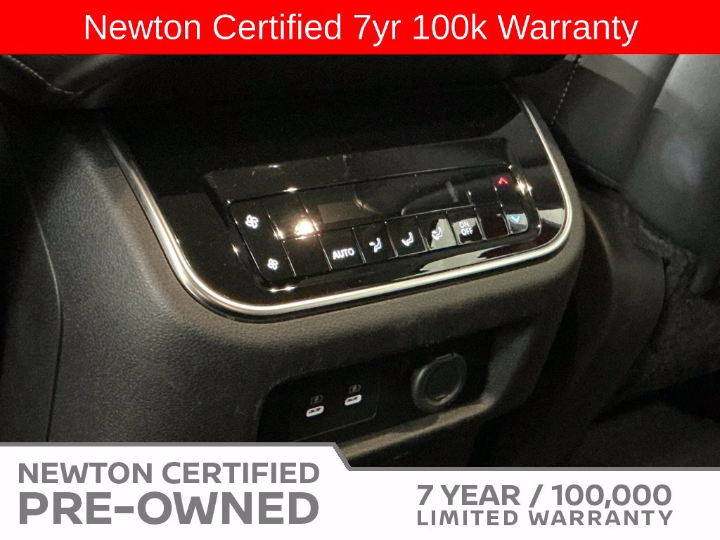 Used 2025 Nissan Armada SV RWD image 40