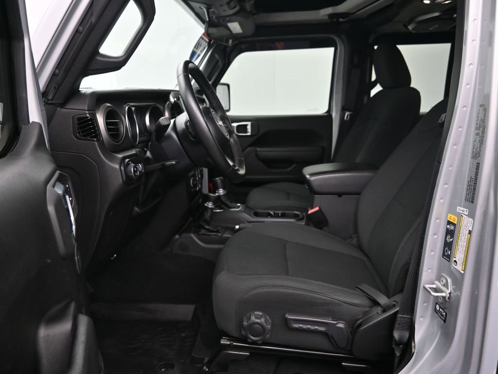 Certified 2022 Jeep Gladiator Willys image 12