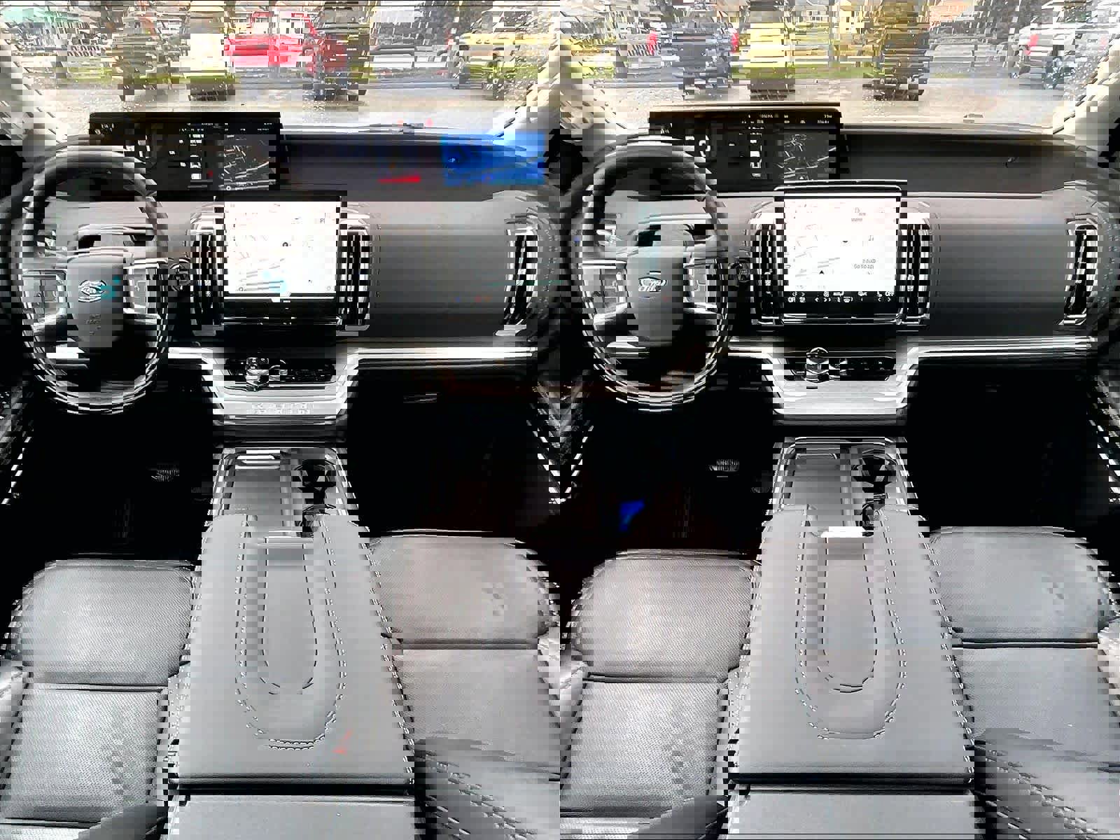 Used 2025 Ford Expedition Platinum image 22