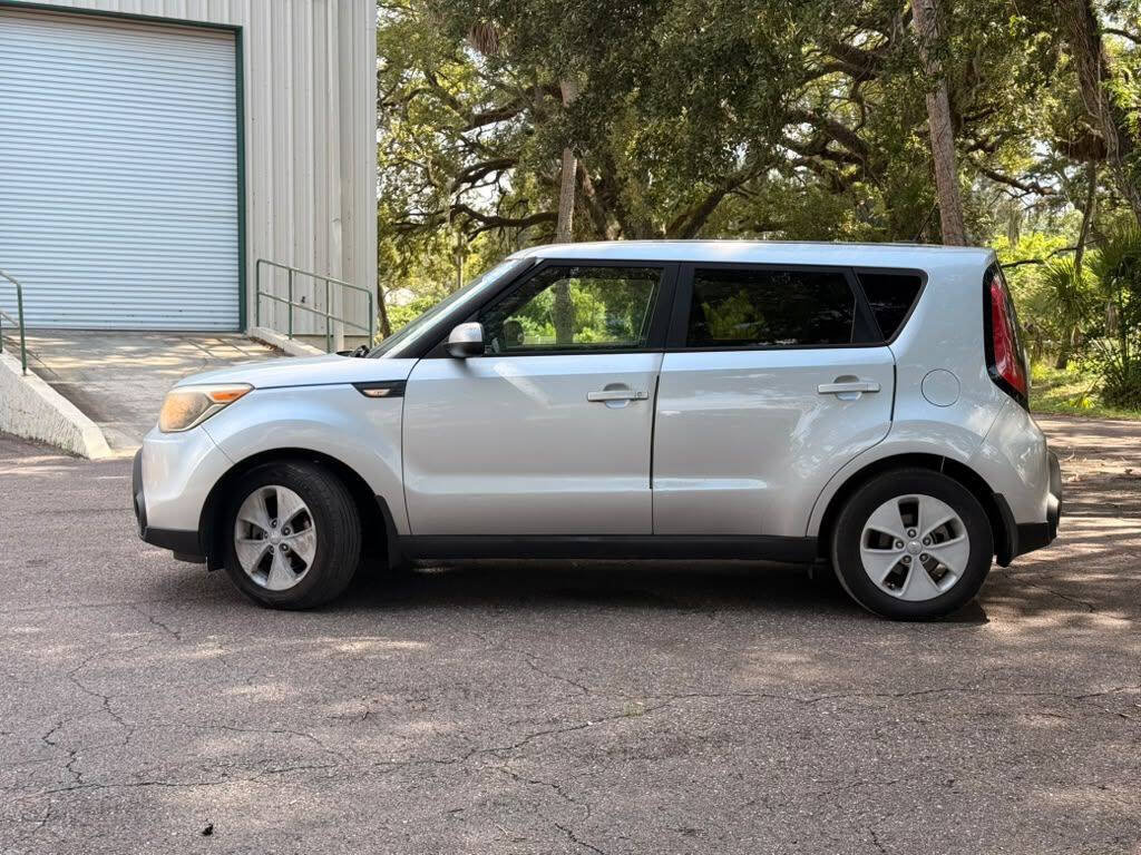 Used 2014 Kia Soul FWD image 7