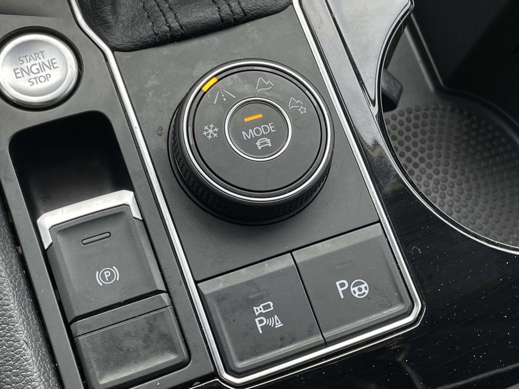 Used 2019 Volkswagen Atlas SEL Premium image 23