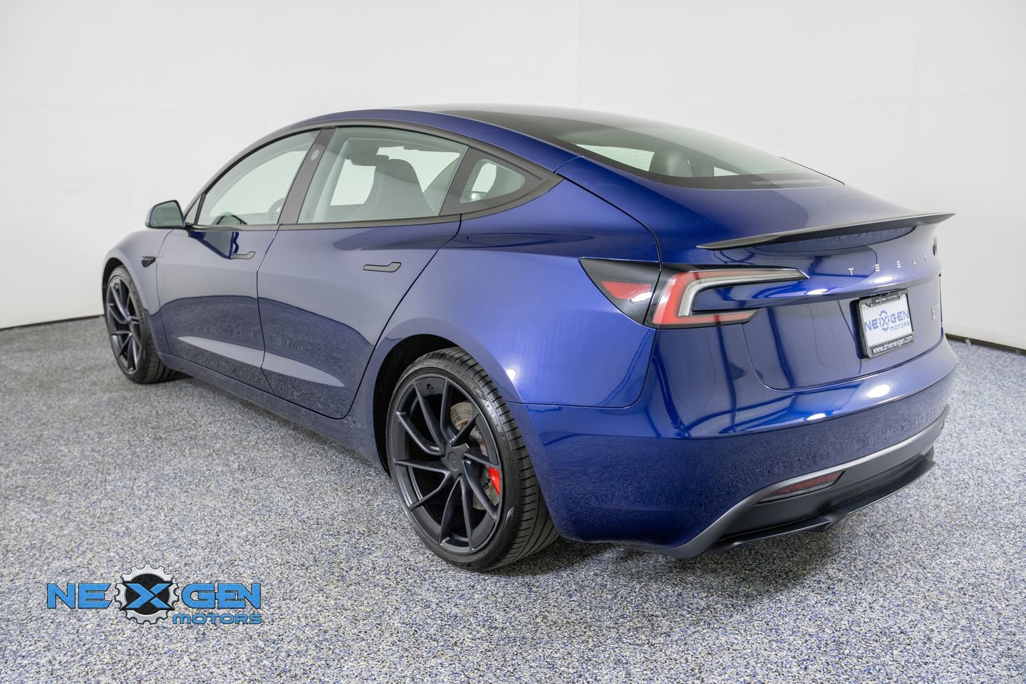 Used 2024 Tesla Model 3 Performance AWD/4WD image 5