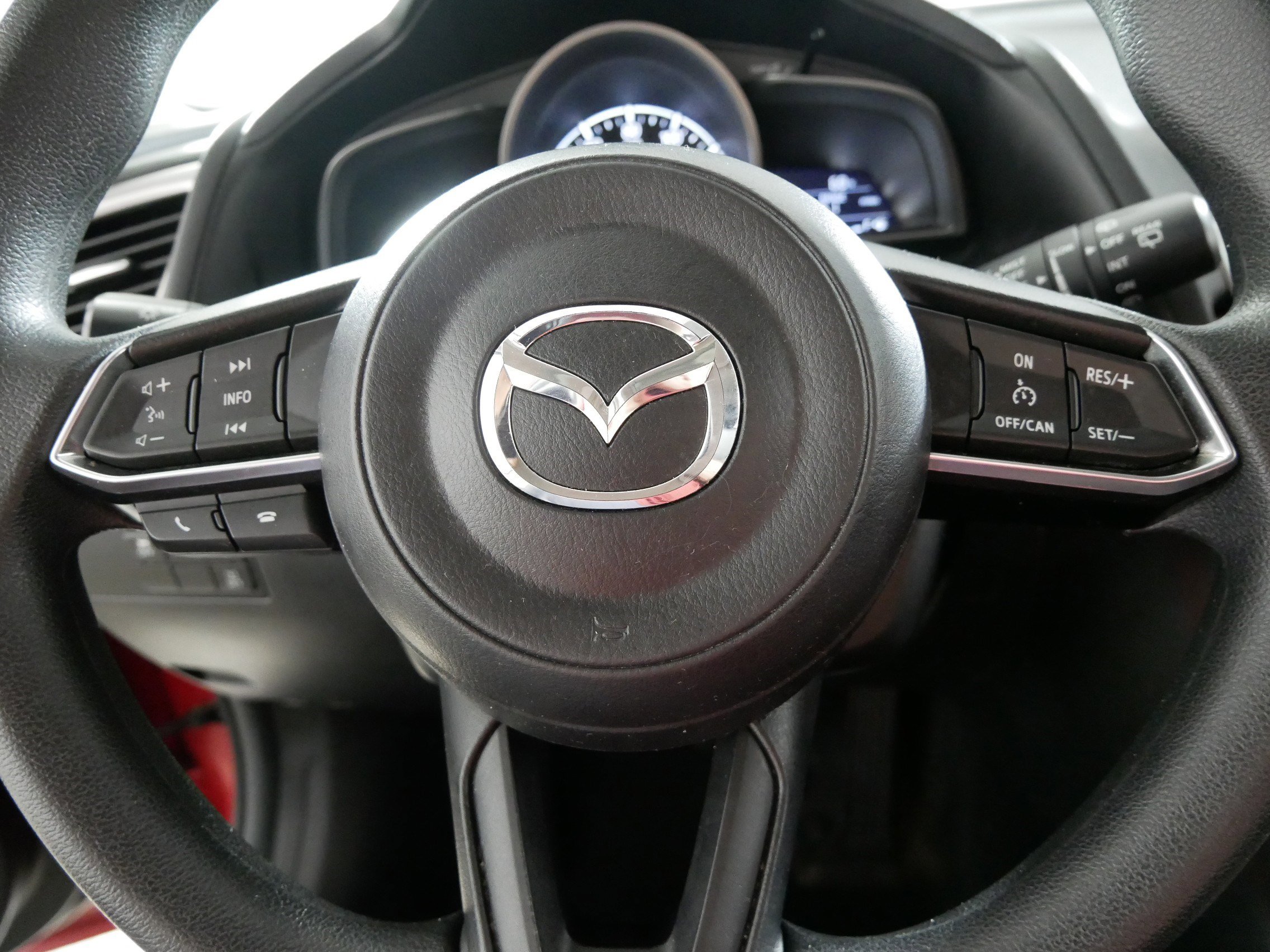 Used 2017 MAZDA MAZDA3 Sport image 26