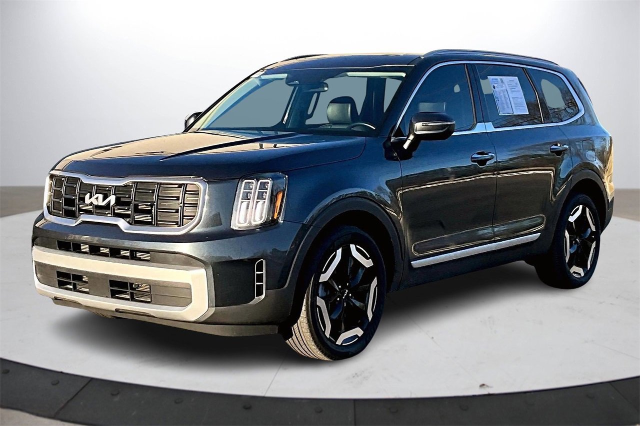 Used 2023 Kia Telluride S w/ S Sunroof Package image 4