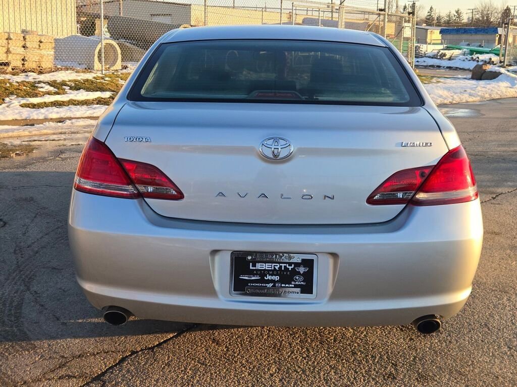 Used 2008 Toyota Avalon XL image 11