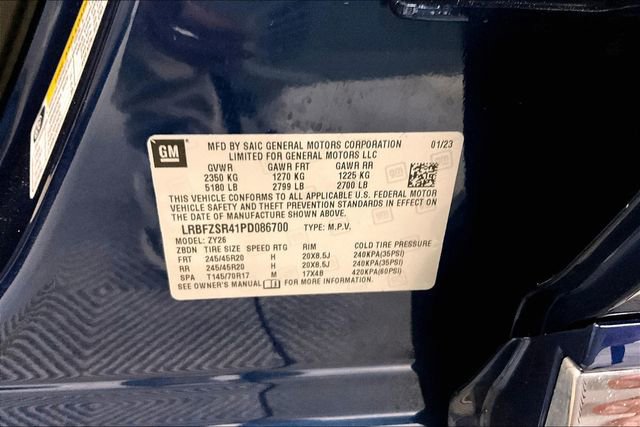 Used 2023 Buick Envision Avenir image 38