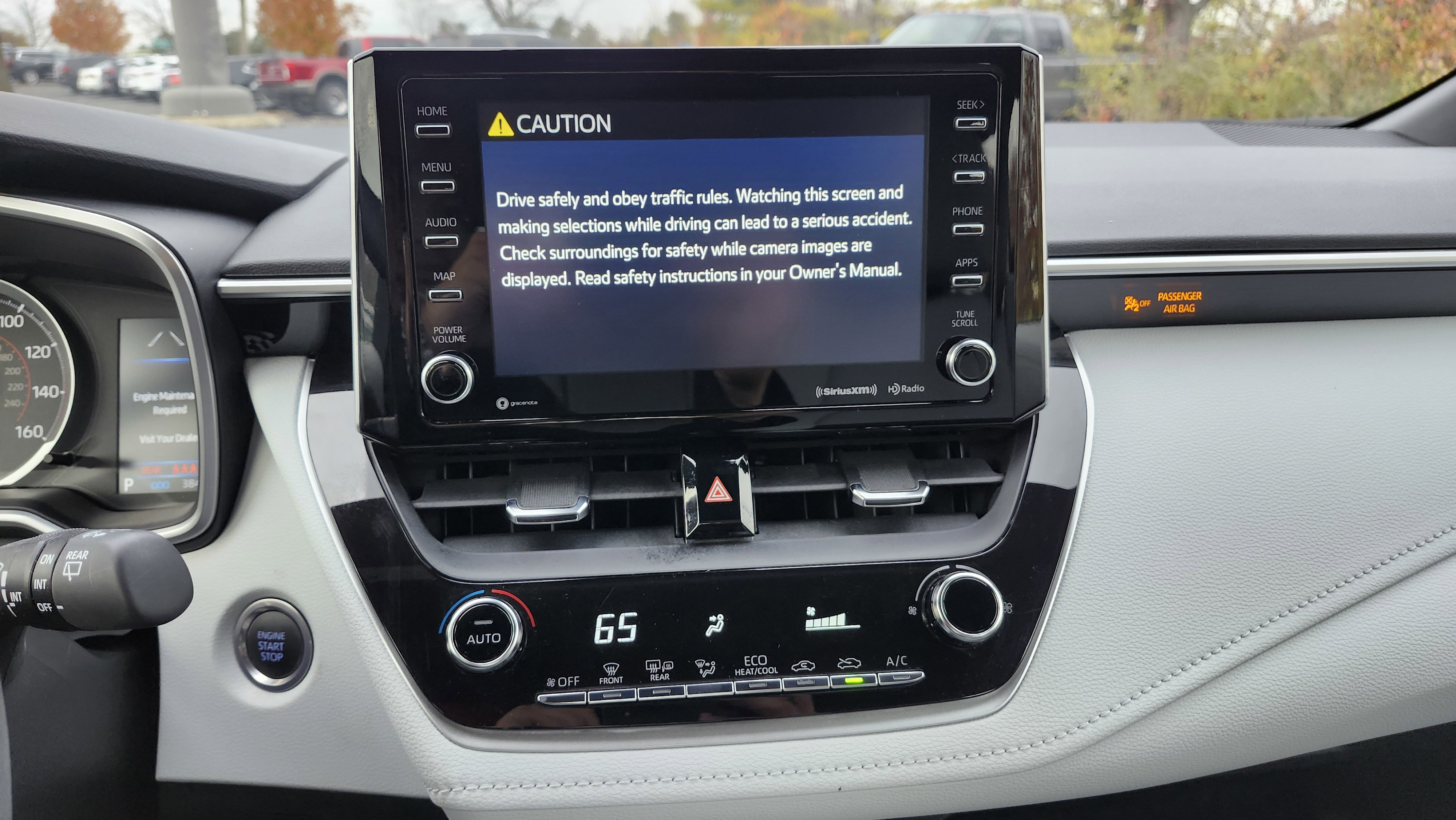 Used 2022 Toyota Corolla SE w/ SE Preferred Package image 27