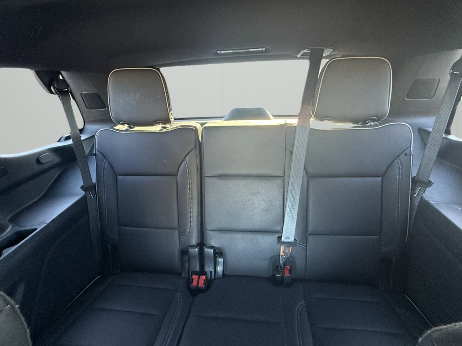 Used 2024 GMC Yukon SLT image 28