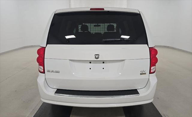Used 2015 RAM C/V Tradesman FWD image 7