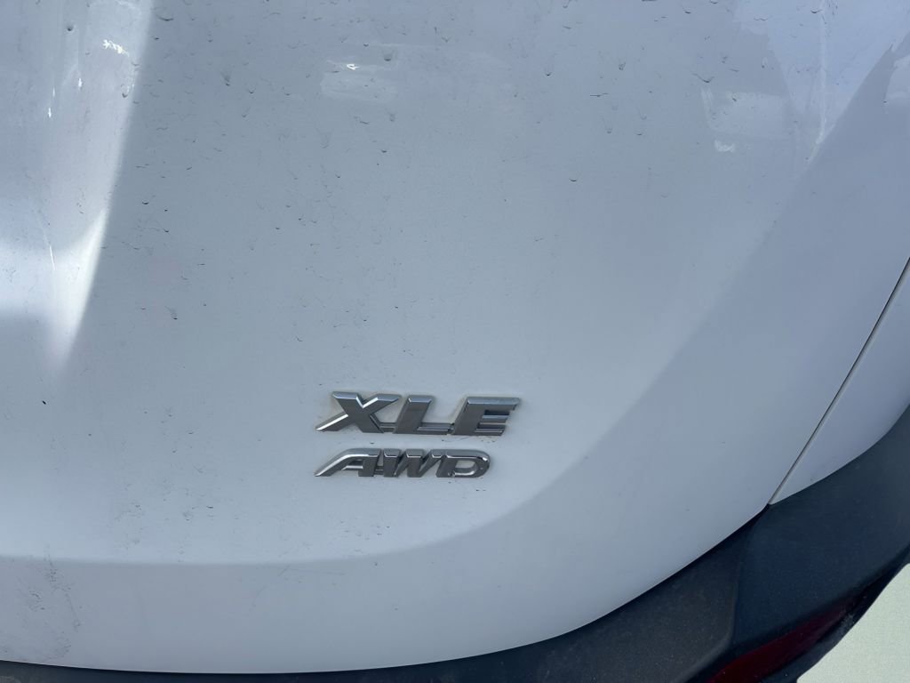 Used 2014 Toyota RAV4 XLE image 14