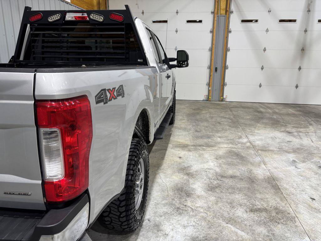 Used 2018 Ford F250 XL w/ Power Equipment Group AWD/4WD image 10