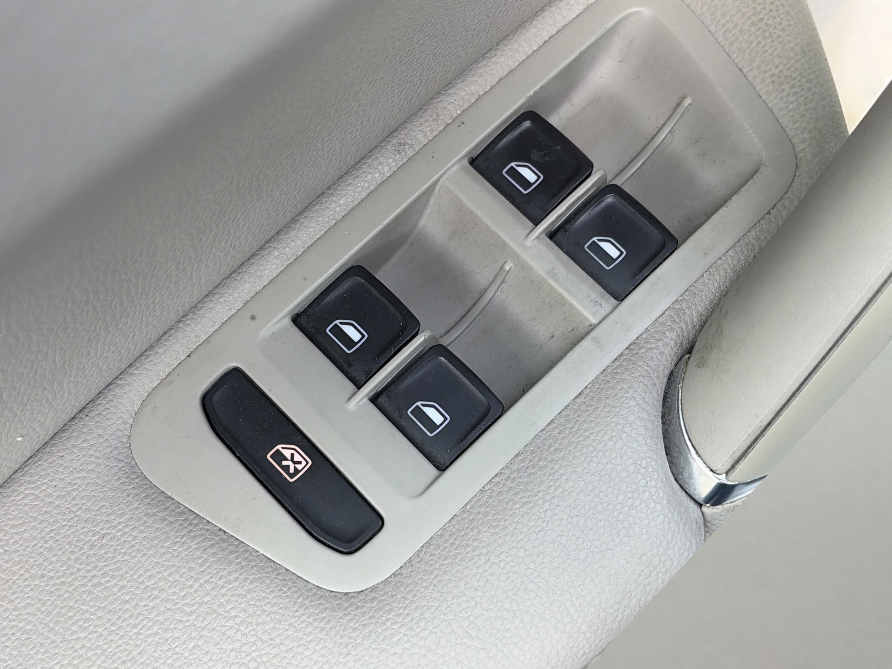 Used 2015 Volkswagen Golf TDI S image 17